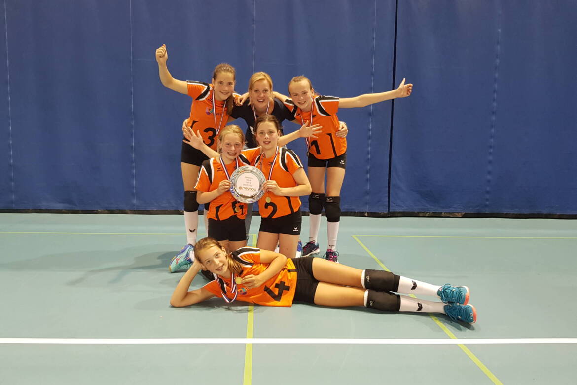 Wat een toppers!!! Dynamo CMV6 Nederlands Kampioen!