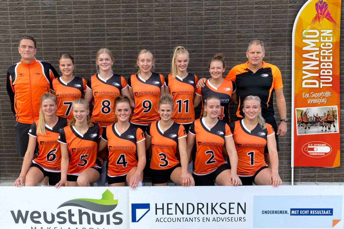 Dynamo dames 1 heeft 1e punt te pakken!