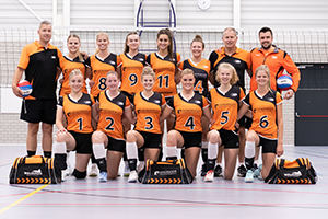 Dynamo dames 1 wint net niet!