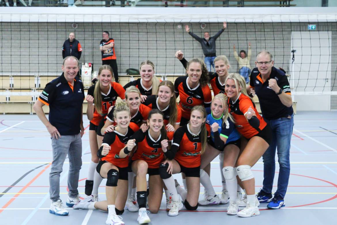Dynamo dames 1 bekert door ten koste van Apollo 8 2!